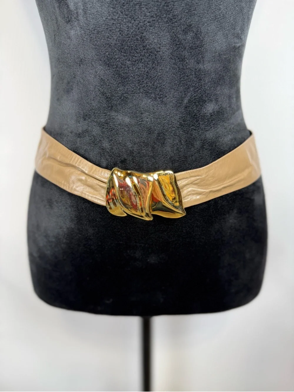 Vintage 80’s Belt Taupe Soft Leather Sculptural Gold Tone Clasp Buckle